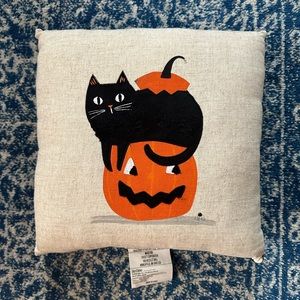 Hyde & eek - halloween cat and pumpkin square throw pillow